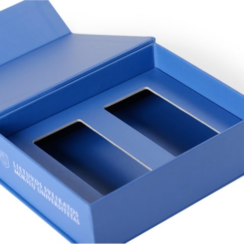 magnetic closure box